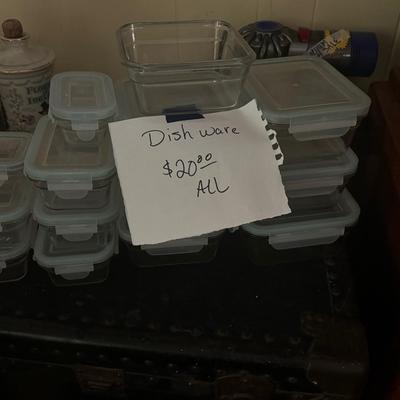 Free combine ship set of 15 Pyrex dishes with lids mint condition