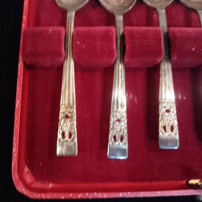 ORANGE FENTON RUFFLED COMPOTE, SILVER PLATED CONDIMENT DISH AND TEA SPOONS