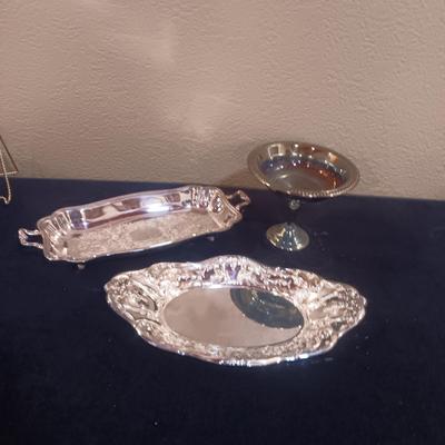2 SILVER PLATED RELISH DISHES AND COMPOTE