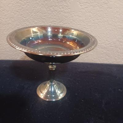 2 SILVER PLATED RELISH DISHES AND COMPOTE