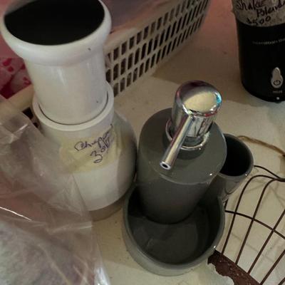 Free combine ship lot of 6 kitchen items