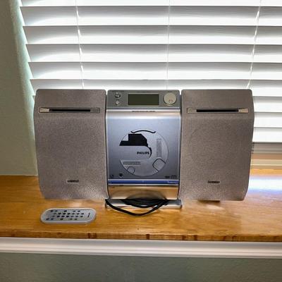 PHILLIPS MCM275 CD PLAYER WITH REMOTE