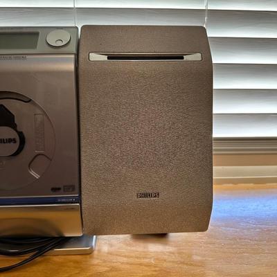 PHILLIPS MCM275 CD PLAYER WITH REMOTE