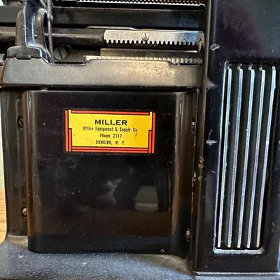 L.C. SMITH & CORONA ANTIQUE MANUAL TYPEWRITER