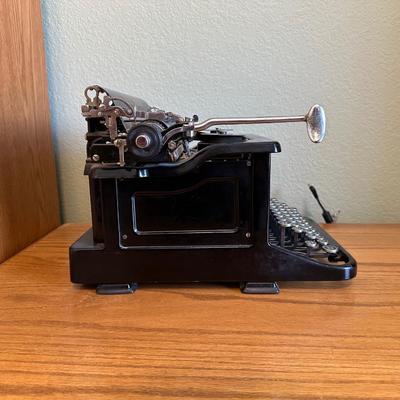 L.C. SMITH & CORONA ANTIQUE MANUAL TYPEWRITER