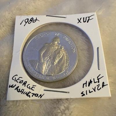1982 GEORGE WASHINGTON HALF SILVER XVF