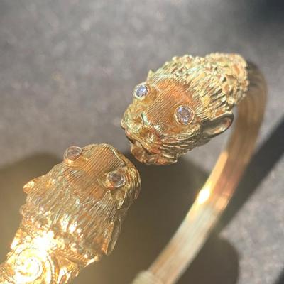 18k Yellow Gold Lions Head Bangle Bracelet Made in Greece