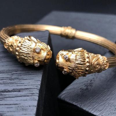 18k Yellow Gold Lions Head Bangle Bracelet Made in Greece