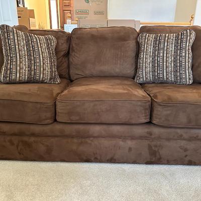 LA Z BOY MICROFIBER SOFA