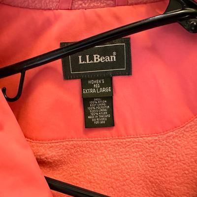 LADIES COATS FROM LL BEAN SIZE XL