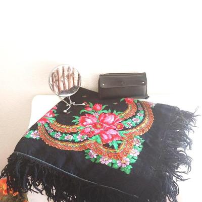 LADIES GERMAN SCARF-LEATHER WALLET AND SMALL MIRROR