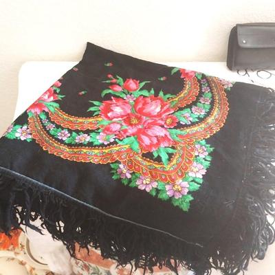 LADIES GERMAN SCARF-LEATHER WALLET AND SMALL MIRROR