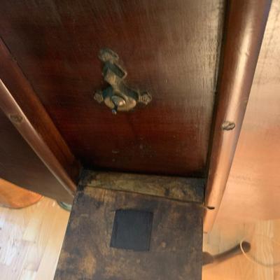 Mahogany Tilt Top Table