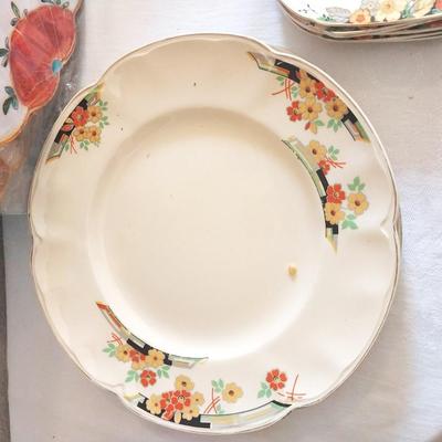 PLACEMATS-VASE- CHINA PLATES AND PLATTER