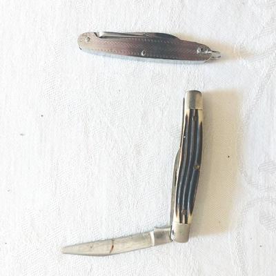 BARLOW POCKET KNIFE AND TWO OTHERS