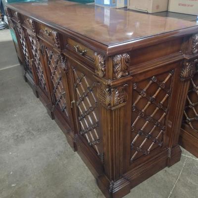 Vintage Mahogany Finish Credenza Executive Office Cabinet