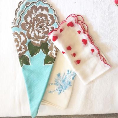 LADIES NECKLACES-HANKIES AND HIDE A BOX BOOK