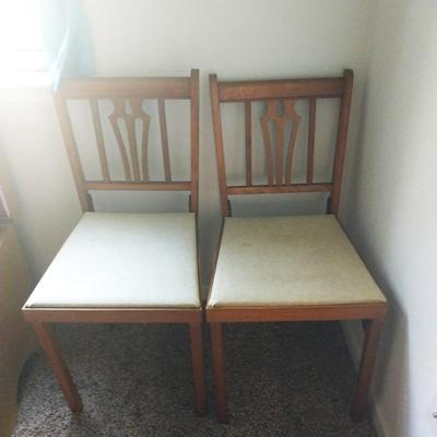 THREE VINTAGE WOODEN FOLDING CHAIRS
