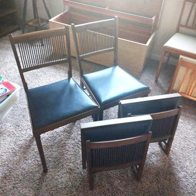 FOUR VINTAGE WOODEN FOLDING CHAIRS