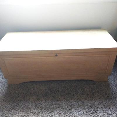 LANE CEDER CHEST