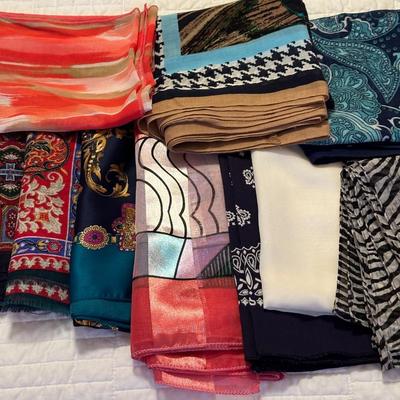 A LARGE COLLECTION OF DRESS SCARVES