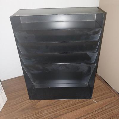 METAL MAIL HOLDER-TABLE CLOCK AND EXTERNAL USB