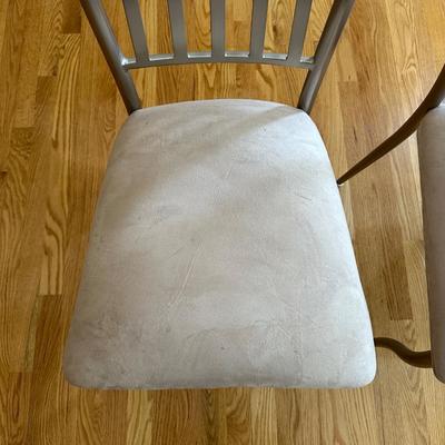 METAL FRAMED GLASS TOP TABLE WITH 4 MATCHING CHAIRS