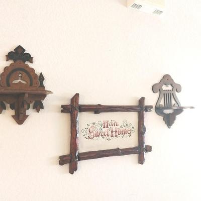 WOOD FRAMES "HOME SWEET HOME" AND TWO WOODEN SHELVES