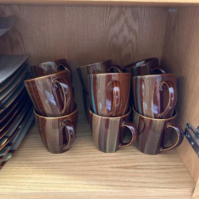 HUGE SET OF SANGO AVANTI BROWN DINNERWARE W/EXTRAS (12 PLACE SETTING)