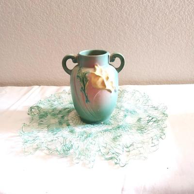 ROSEVILLE VASE