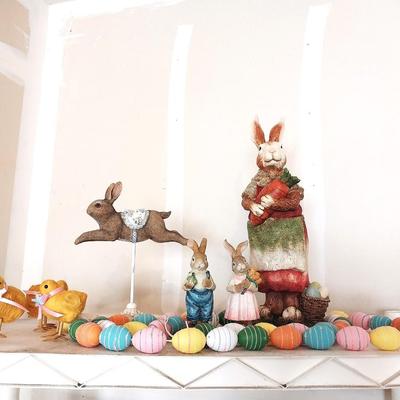EASTER DECORATIONS