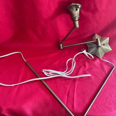 Brass wall lamp with shade