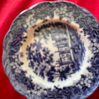 Blue and white decorative plates collect