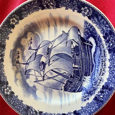 Blue and white decorative plates collect