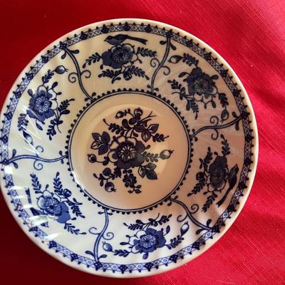 Decorative collectible or usable, balls, and saucers