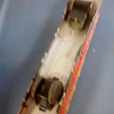 LOT 132 OLD TIN LITHO TRAIN CAR