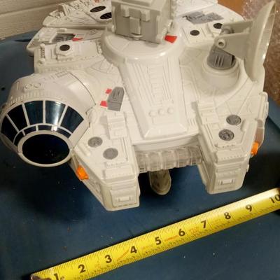LOT 134 ANOTHER VINTAGE STAR WARS SHIP