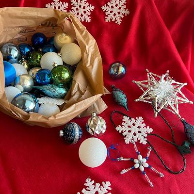 Christmas tree topper variety of elegant bulbs and Christmas tree or