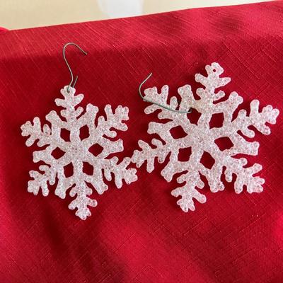 Christmas tree topper variety of elegant bulbs and Christmas tree or