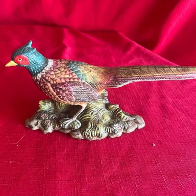 All the car with pheasant, figuring turkey, figuring and brass leaf bowl