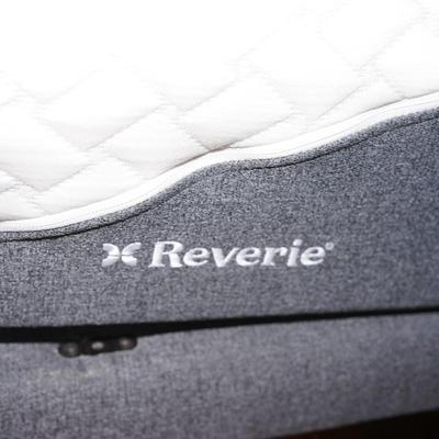 KING SIZE BED. METAL FRAME W/ IVORY COLORED UPHOLSTERED HEADBOARD, REVERIE ADJUSTABLE BASE