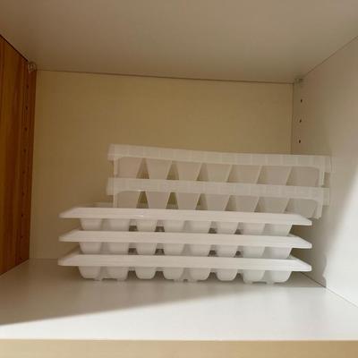 GLASS DRINKWARE AND ICE CUBE TRAYS