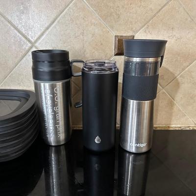 FOOD STORAGE CONTAINERS AND TRAVEL CUPS