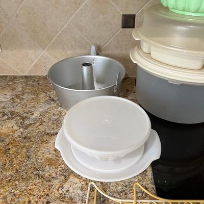 FOOD STORAGE CONTAINERS