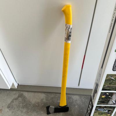 ELECTRIC POLE SAW AND A HAND AXE