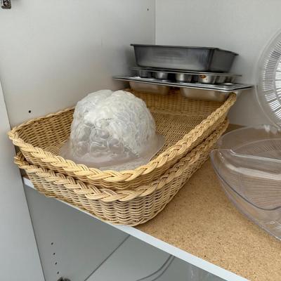 FOOD STORAGE CONTAINERS, BAKEWARE AND MORE