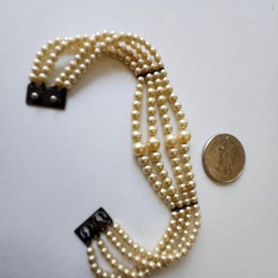 Vintage Pearl Bracelet