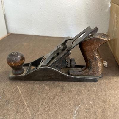 SENCO AIR NAIL GUN, NAILS, WOOD PLANE AND KNEE PADS
