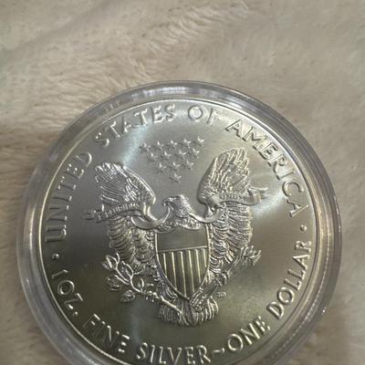 2016 Silver Eagle U S silver .999 1 Troy ounce