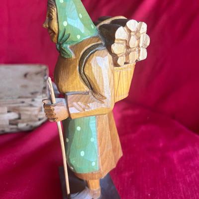 Handcarved, Swedish figurines and sign very unique